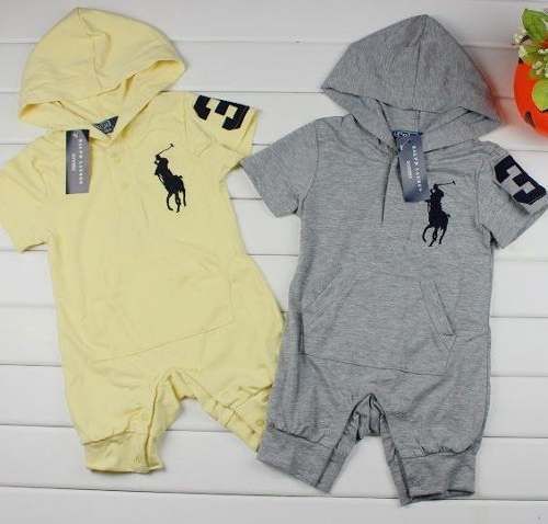 Macacão Ralph Lauren unisex.
